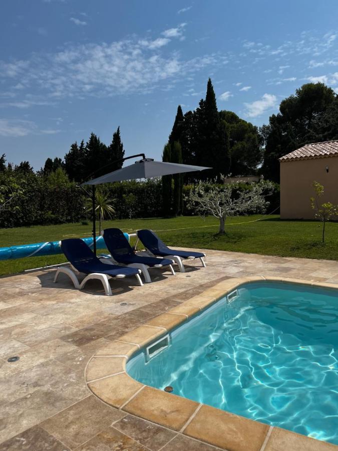 Ferienhaus Magnifique Maisonnette Dependance Avec Piscine Châteaurenard